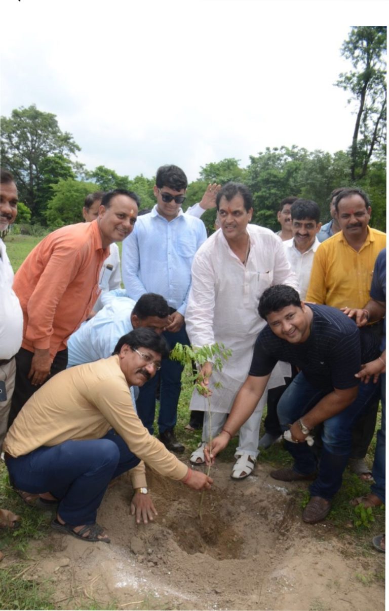 विधान सभा अध्यक्ष ने किया गंगा वृक्षारोपण सप्ताह का शुभारंभ।