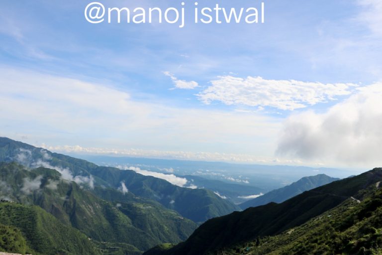 आकाश से उतरी अगासिया परियों की गुफाओं में जहाँ आज भी हैं उल्टी ओखलियां..!