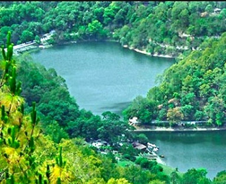 एक अमेरिकन की खोज है सातताल…!