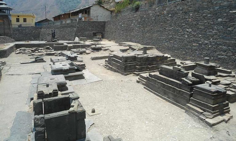 लाखामंडल ….जहाँ तोड़े-मोड़े नामक वाद्य ढोल में बजाकर पुनः जीवित हो उठते हैं कुछ पल के लिए मृत व्यक्ति!